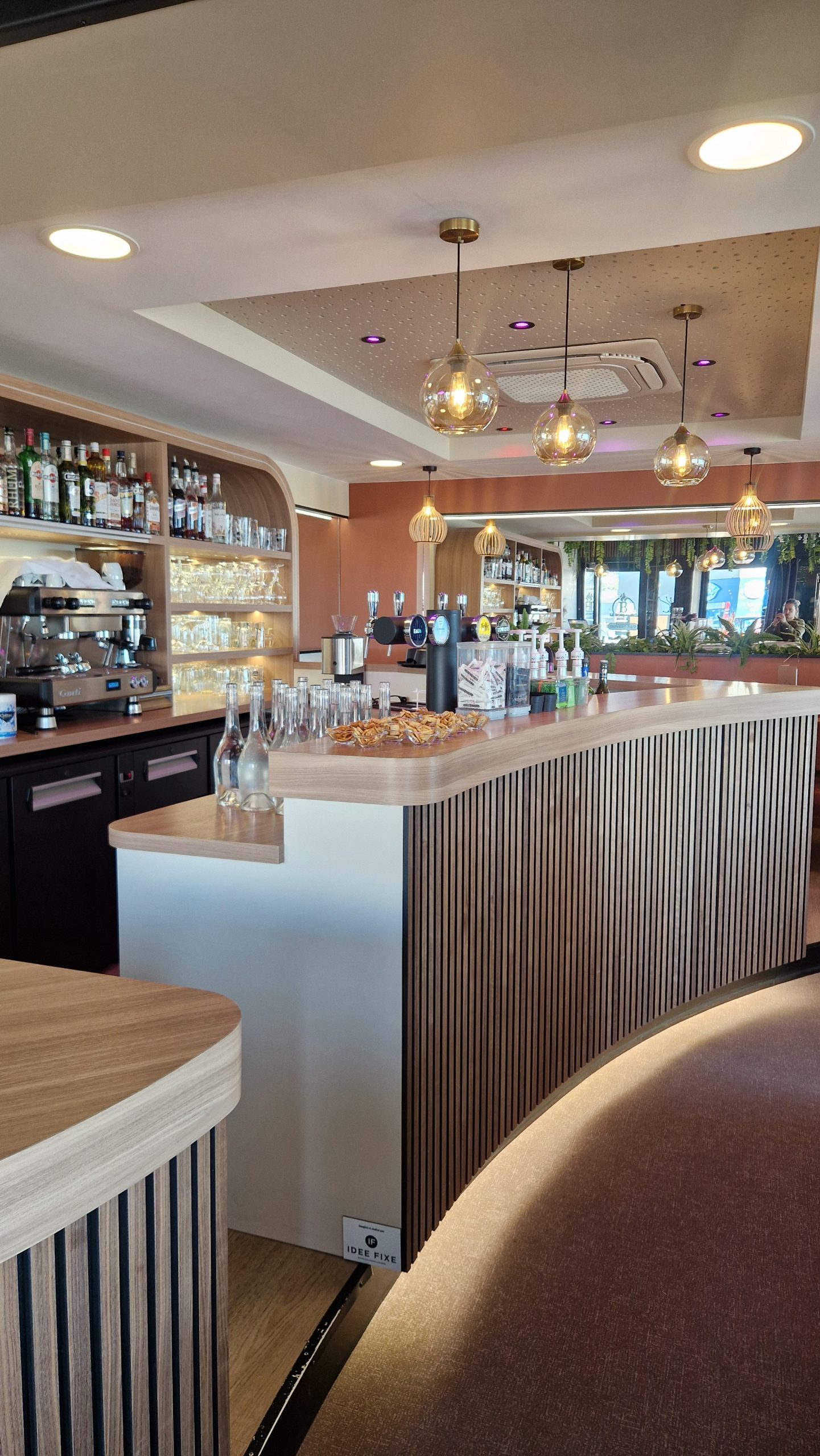 Agencement restaurant italien Granville Bar