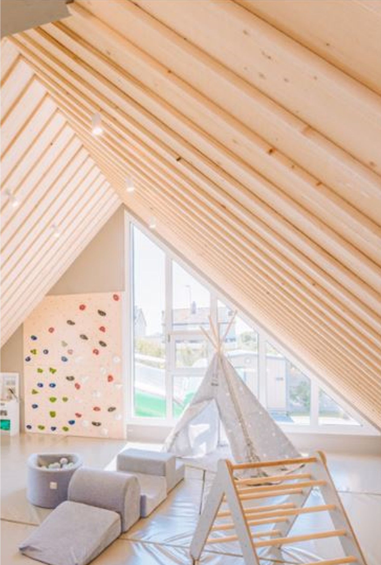 Agencement Club enfants Camping