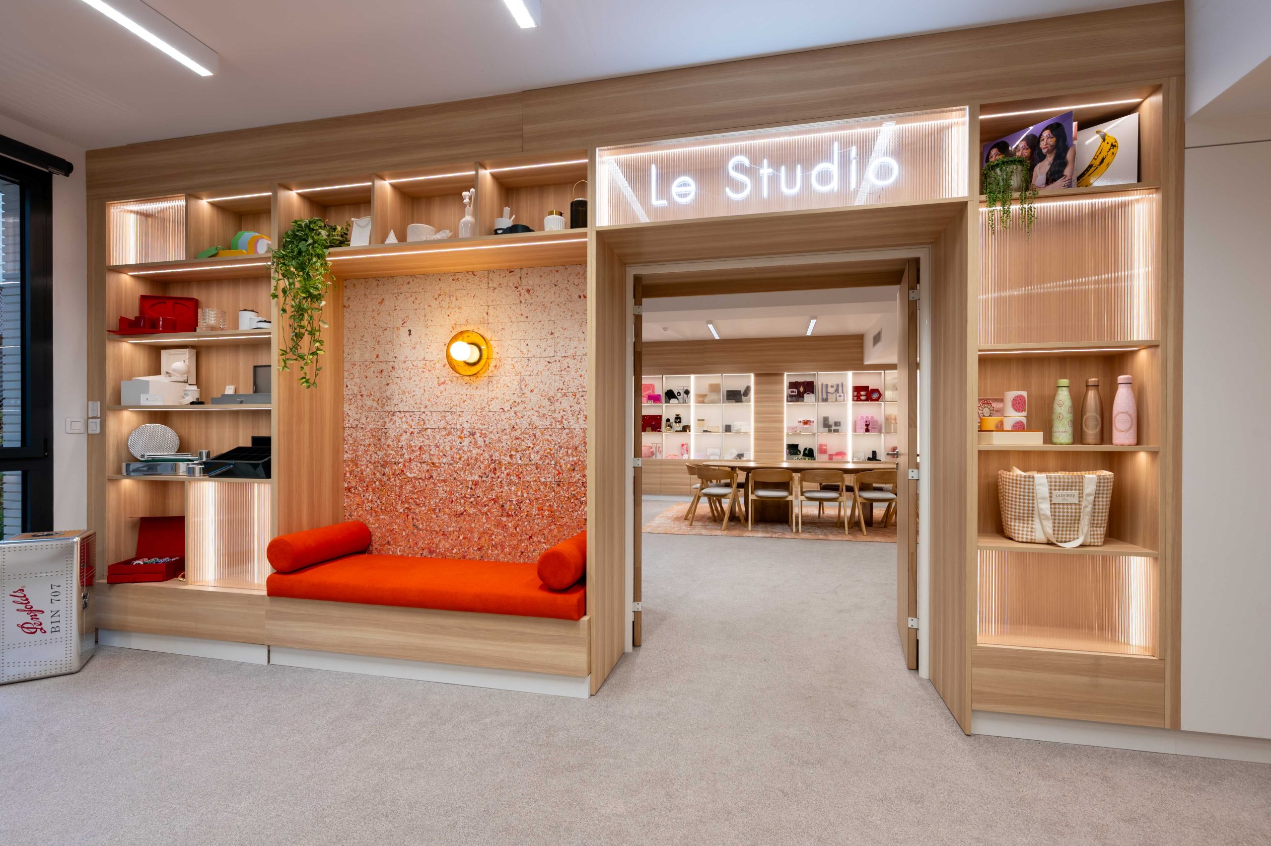 Agencement showroom paris