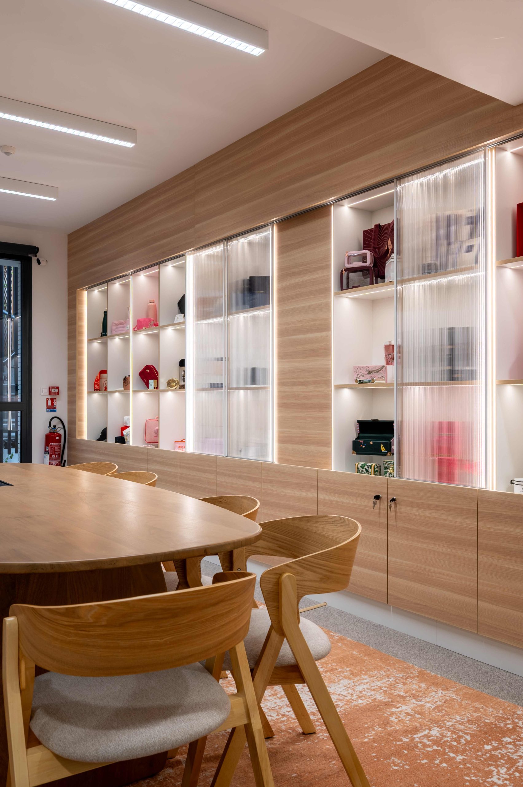 Zoom agencemnt showroom Paris