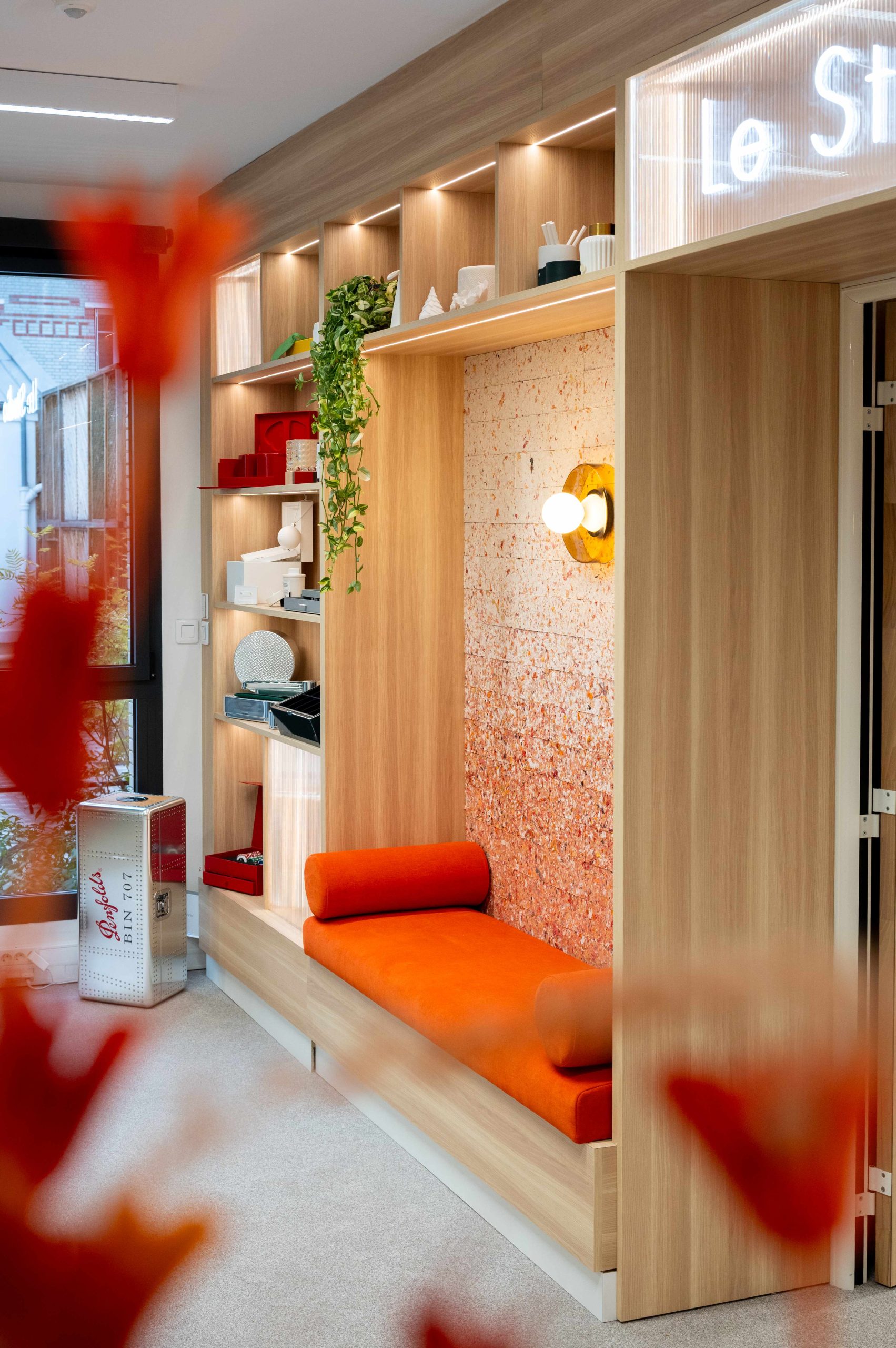 Zoom agencemnt showroom Paris